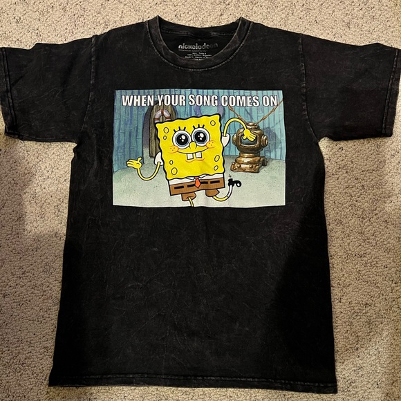 SpongeBob Tshirt “When Your Song Comes On” Sz Small - Picture 1 of 3